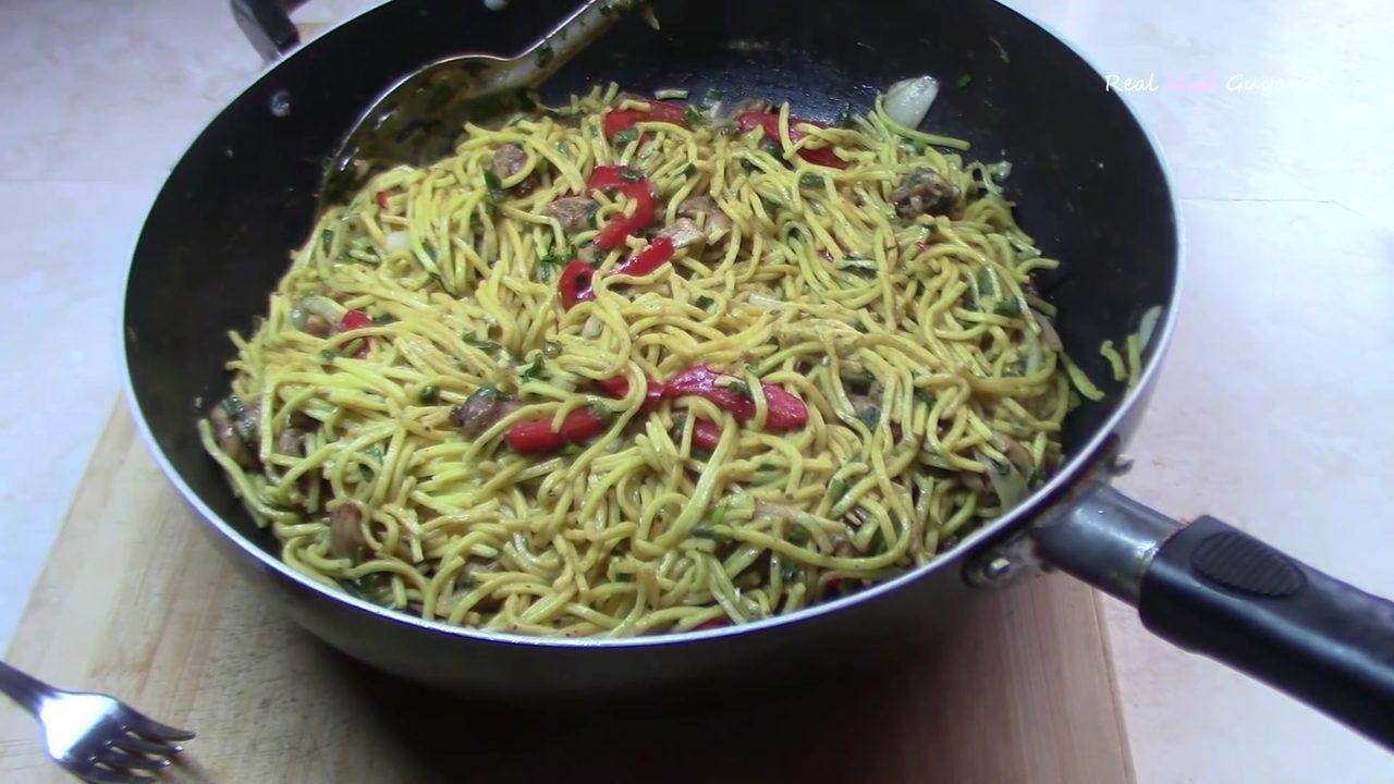 Chicken Chowmein – Guyanese Style