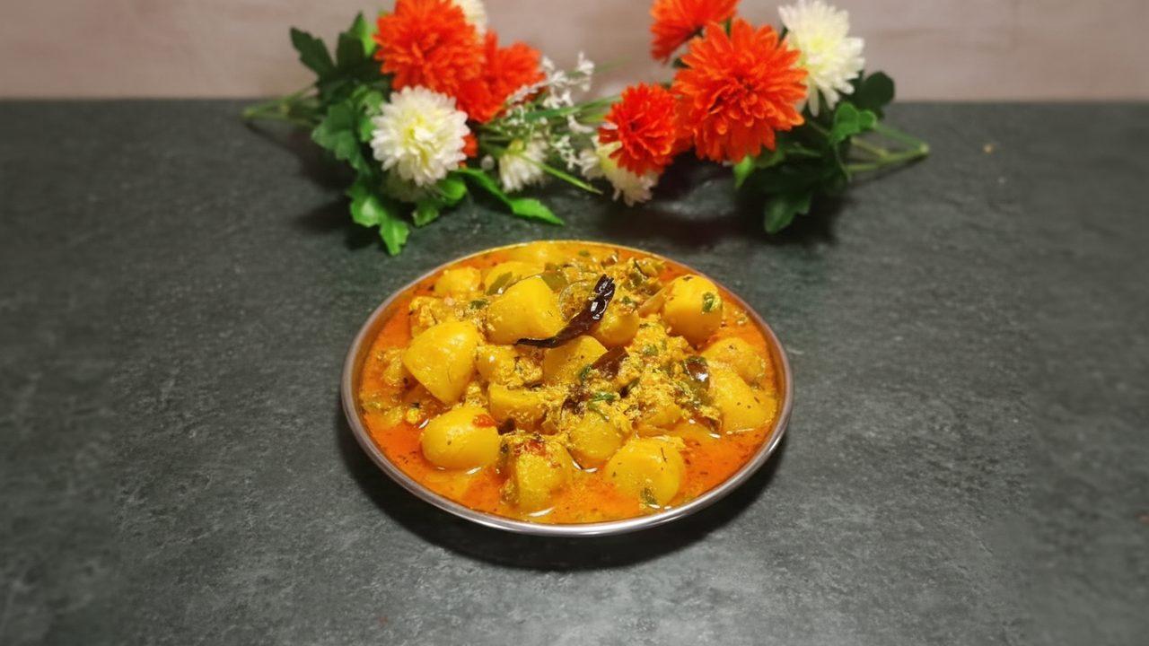 Aloo Capsicum Sabzi with Curd Gravy