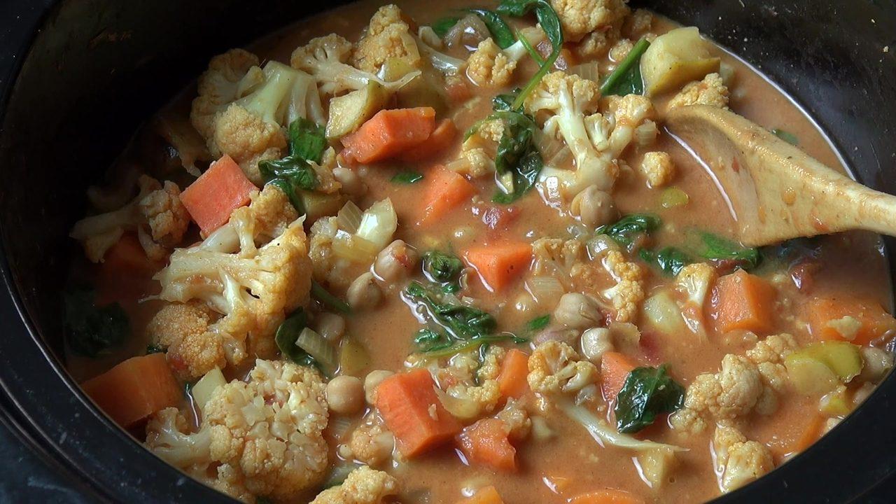 Slow Cooker Vegetable Curry – Indian Style
