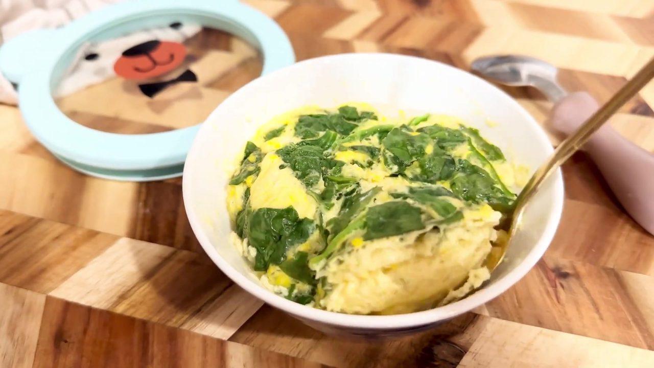 1-Minute Microwave Gyeran-jjim with Spinach