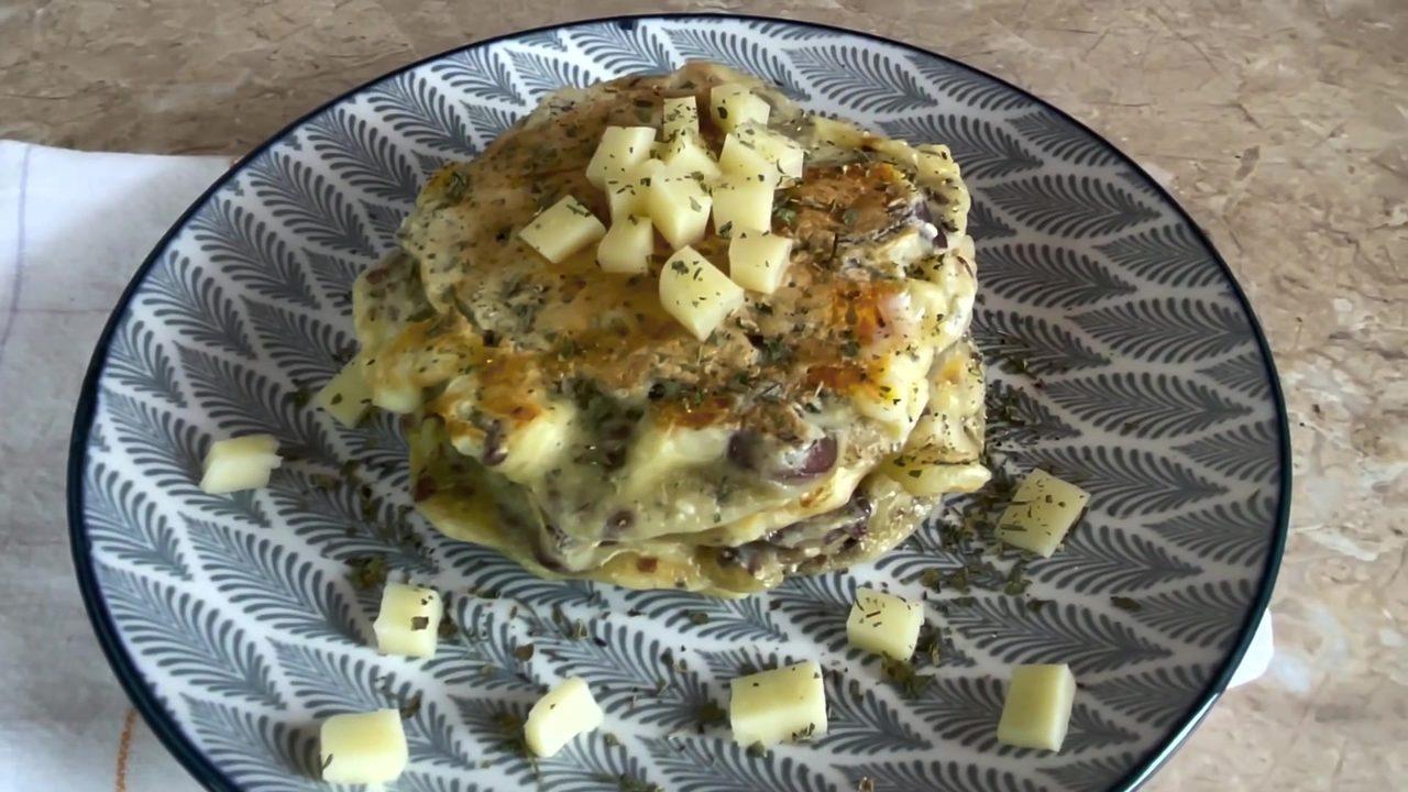 Savory Pancakes with Cheese and Olives – Quick & Easy