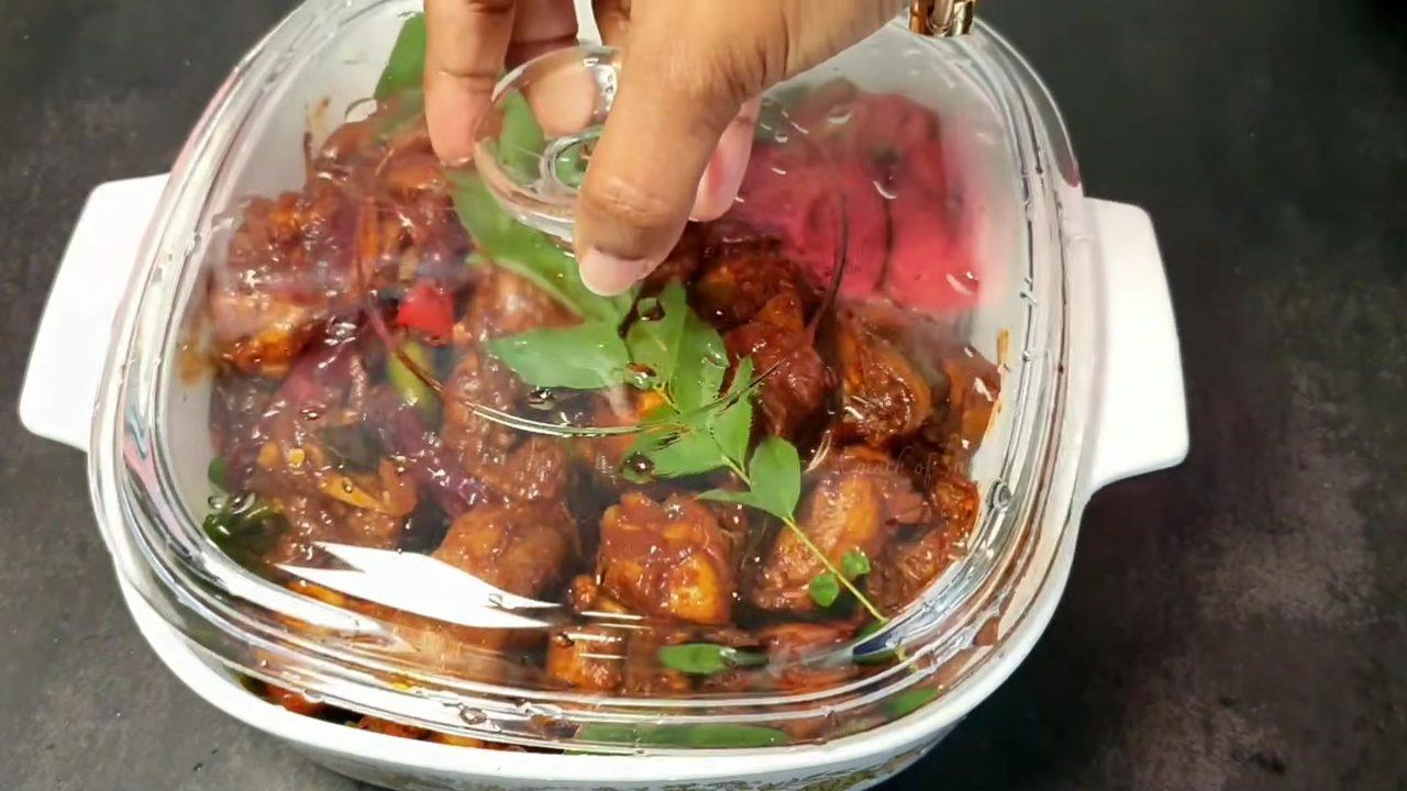Malaysian Spicy Fried Chicken (Ayam Goreng Berempah)