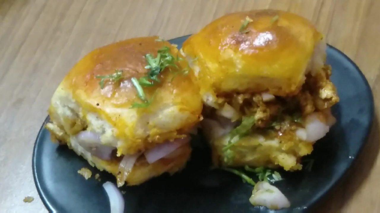 Chicken Kheema & Stuffed Chicken Kheema Pav – Indian Style