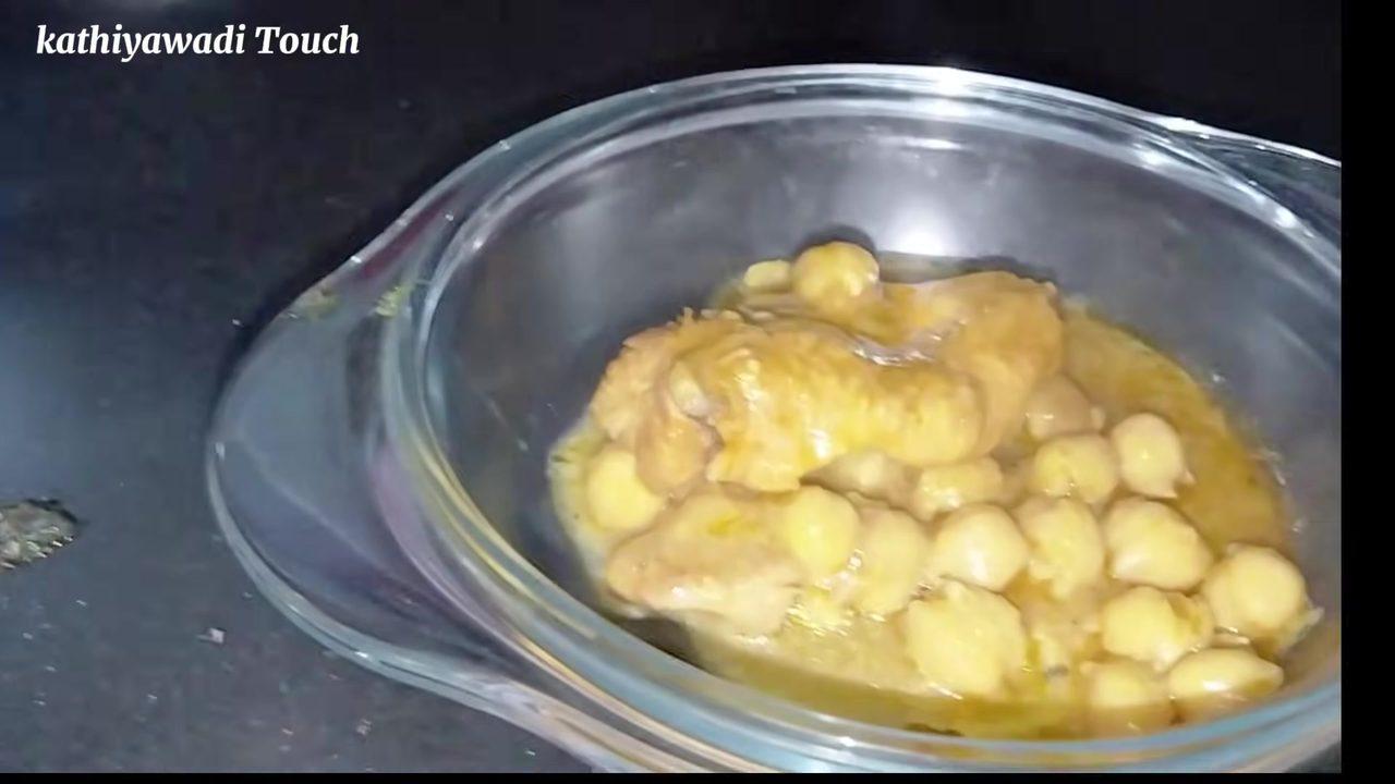 Murgh Chole - Lahori Style