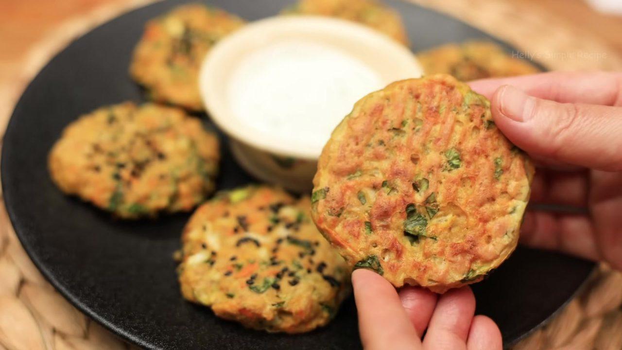 Tuna & Veggie Patties with Yogurt Sauce