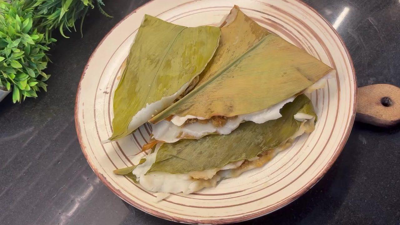 Manjal Ela Ada (Turmeric Leaf Ada)