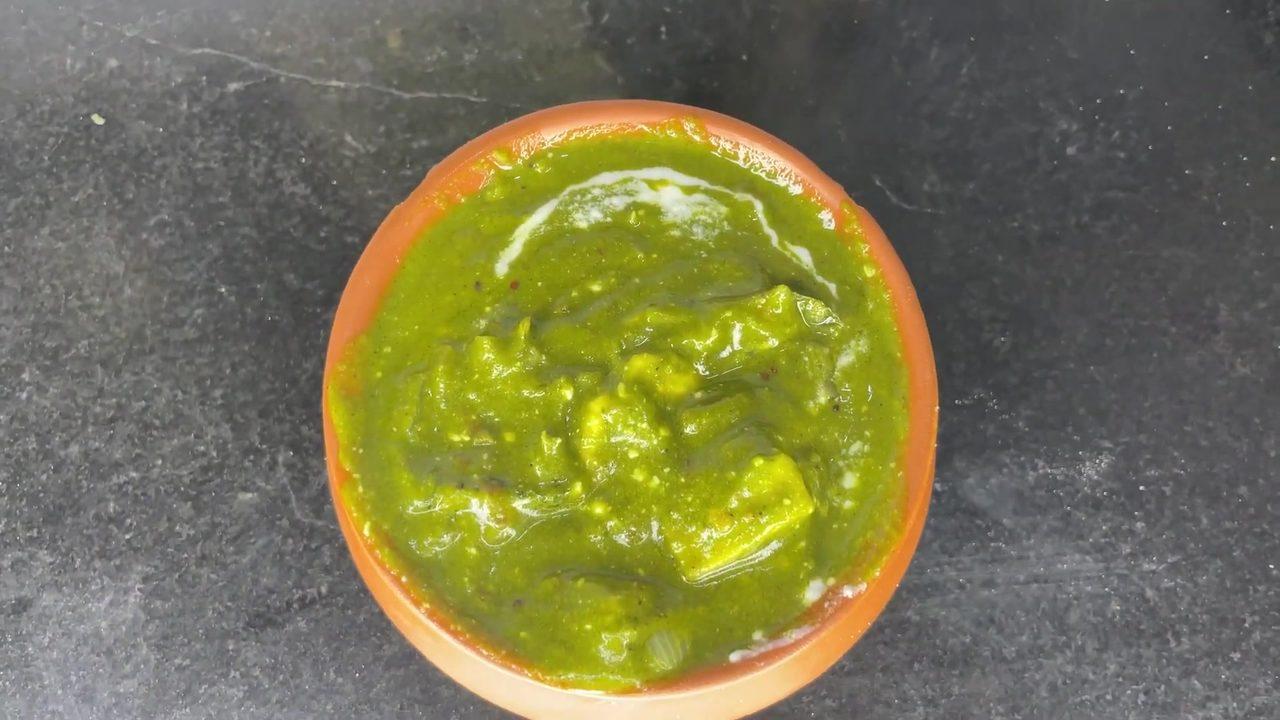 Easy and Delicious Palak Paneer