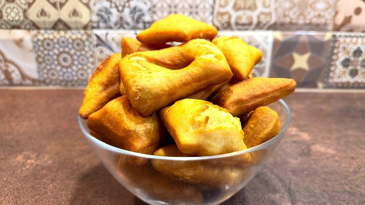 Bulgarian Mekici (Fried Dough) - Quick and Easy