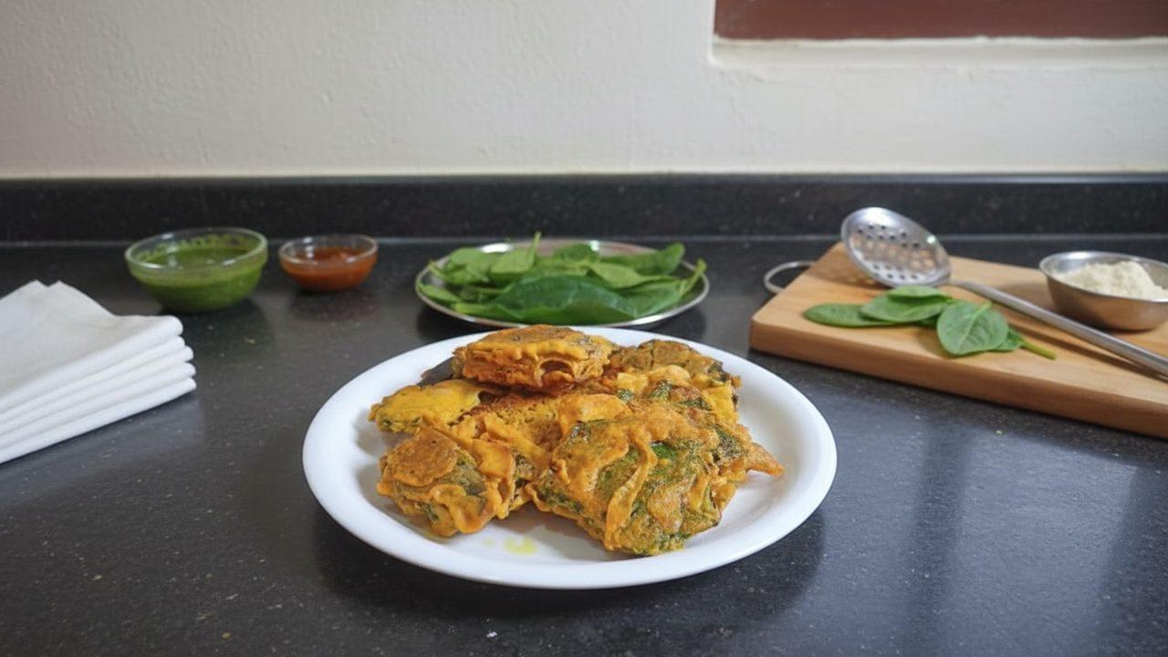 Malabar Spinach Fritters (Pui Shak Bora)
