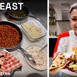 Vegetarian Indian Feast: Chole, Paneer, Pakora, Roti & More