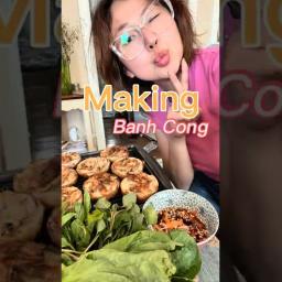 Banh Cong (Vietnamese Fried Shrimp and Mung Bean Cakes) – Southern Vietnamese Style