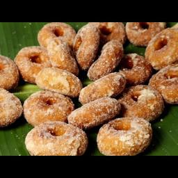 Kuih Keria (Sweet Potato Doughnuts) - Malaysian Style