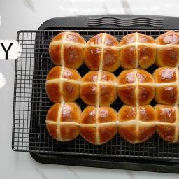 Hot Cross Buns – Soft and Fluffy