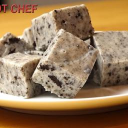 3 Ingredient Cookies and Cream Fudge – Easy Dessert