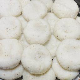 White Rice Pundi – South Indian Steamed Rice Dumplings