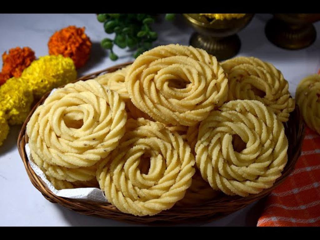 Idli Rice Kai Murukku – Crispy Diwali Snack