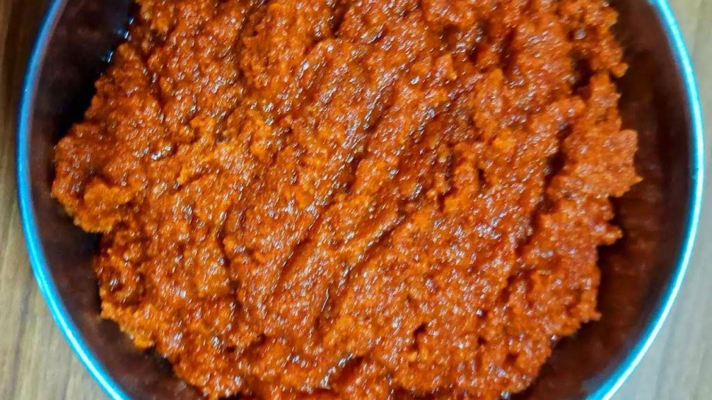 Lasun Chutney (Garlic Chutney)