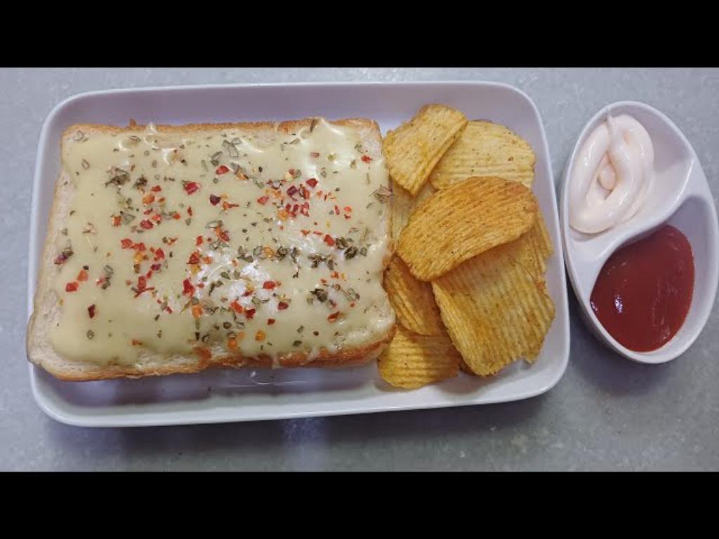 Melting Cheese Chicken Sandwich