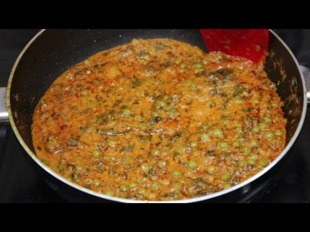 Methi Matar Malai - Indian Curry
