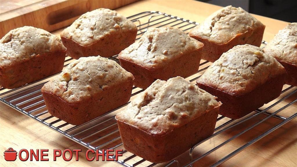 Mini Banana Muesli Breads