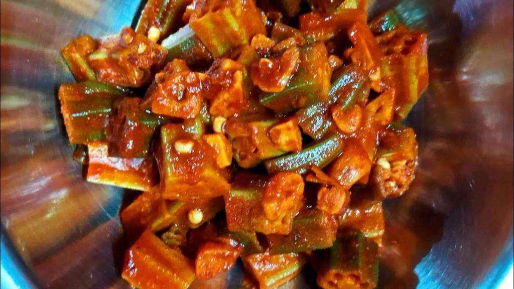 Spicy & Sour Bhindi (Okra) Garlic Fry