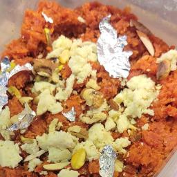 Gajar Ka Halwa Recipe - Traditional Pakistani Style