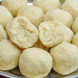 Suji Laddu Sweet – Traditional Indian Sweet